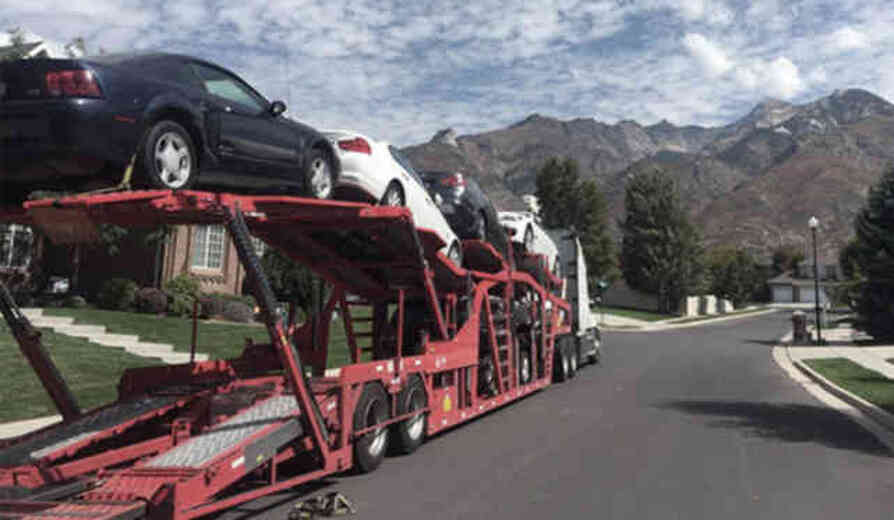 Door-to-door vehicle transport service ensuring seamless pickup and delivery